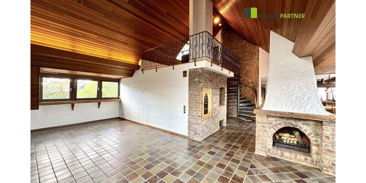 Großzügige Dachgeschosswohnung mit Garage und sehr guter Infrastruktur in Herzogenrath-Straß! 3 zimmer