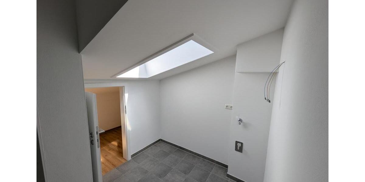 Dachgeschoßwohnung Kemnath - 2 Zimmer, 59 m&sup2;, 650&euro; | Angebot:26225268