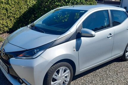 Toyota Aygo (X) 82.000 km 6.450 &euro; Neunkirchen 66540