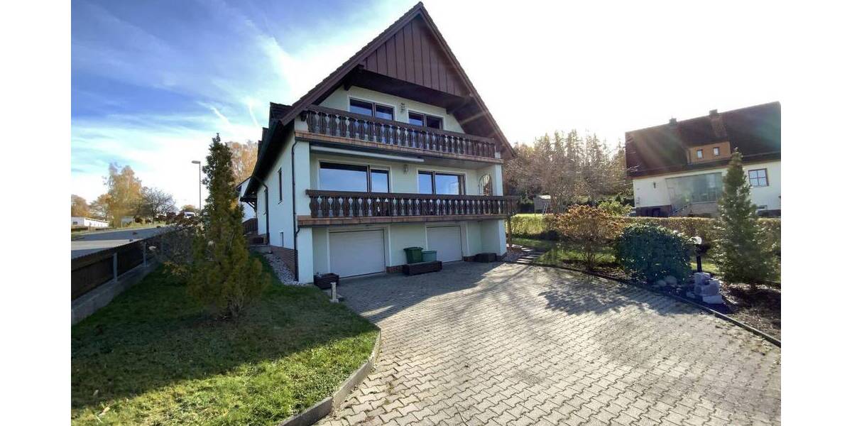 Einfamilienhaus Oberviechtach - 8 Zimmer, 190 m&sup2;, 255.000&euro; | Angebot:25984404