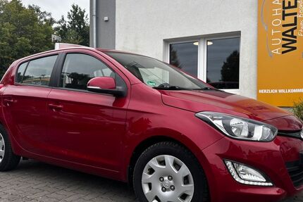 Hyundai i20 44.244 km 10.885 &euro; Stockelsdorf bei Lübeck 23617