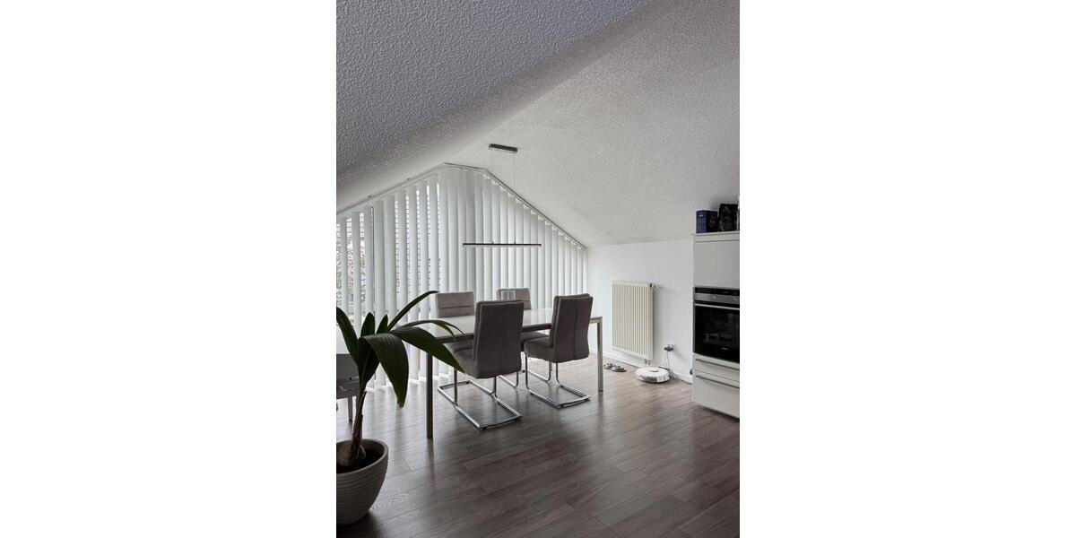 Dachgeschoßwohnung Germersheim - 3 Zimmer, 65 m&sup2;, 210.000&euro; | Angebot:25311011