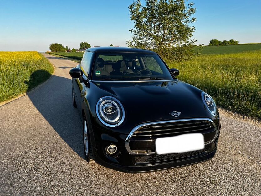 Mini Cooper 50.821 km 18.900 € Tauberfeld 85114