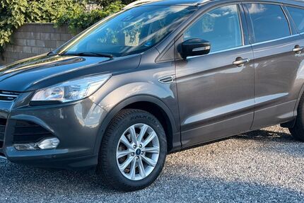 Ford Kuga 62.125 km 9.990 &euro; Düren 52351