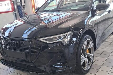Audi e-tron 44.937 km 32.935 &euro; Hagen 58091