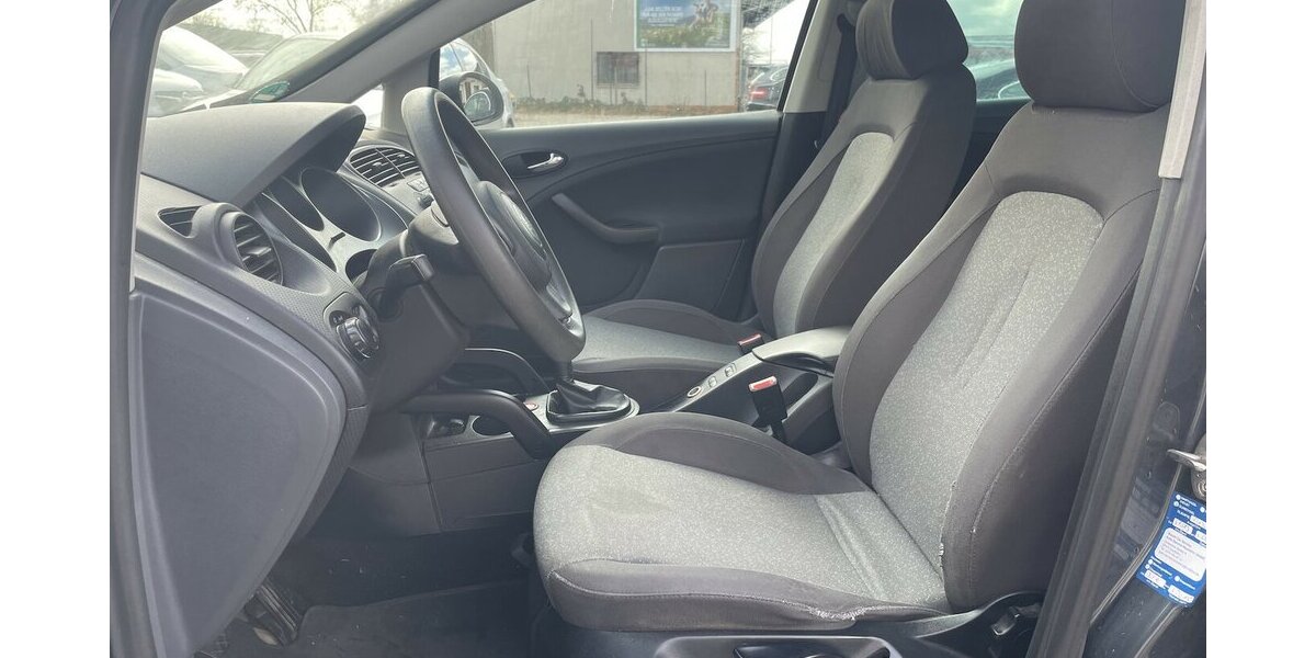 Seat Altea Avila 1.6i Klima PDC Euro4 207.000 km 2.000 &euro; Altdorf 84032
