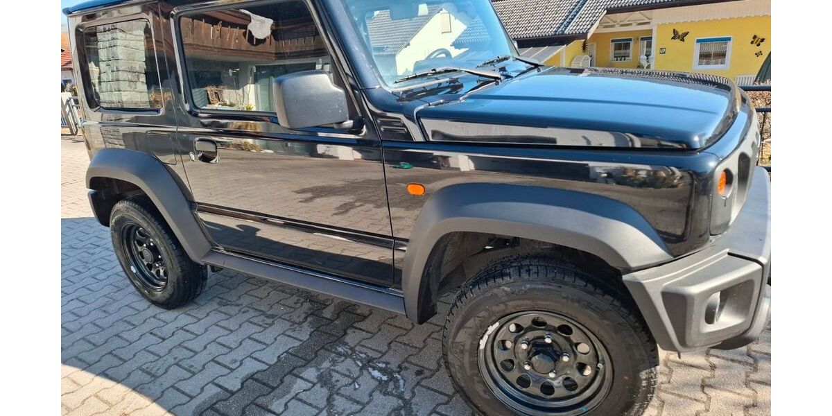 Suzuki Jimny 16.000 km 34.290 &euro; Kirchdorf im Wald 94261
