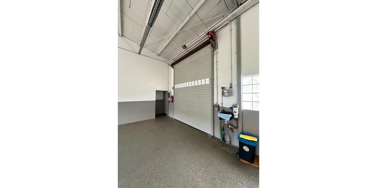 Gewerbeobjekt Gummersbach Berstig Süd - 1.000&euro; | Angebot:25956896