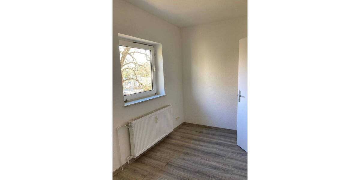 Etagenwohnung Salzgitter Lebenstedt - 3 Zimmer, 48 m&sup2;, 287&euro; | Angebot:26908413