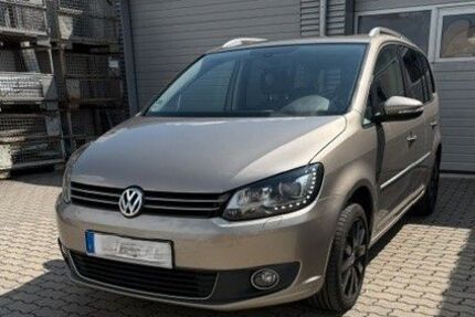 VW Touran 207.000 km 8.200 &euro; Niederwerrn 97464