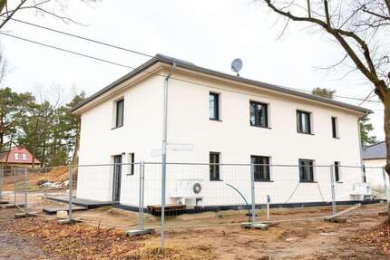 Haus Trebbin - 4 Zimmer, 130 m&sup2;, 1.750&euro; | Angebot:26672301