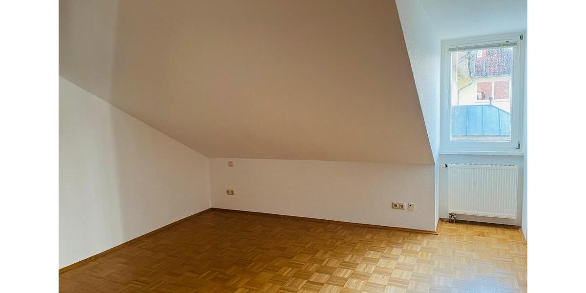 Dachgeschoßwohnung Warburg - 2 Zimmer, 51 m&sup2;, 120.000&euro; | Angebot:25966350