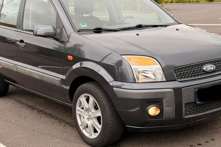 Ford Fusion 199.999 km 1.899 &euro; Alsdorf 52477
