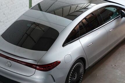 Mercedes EQS