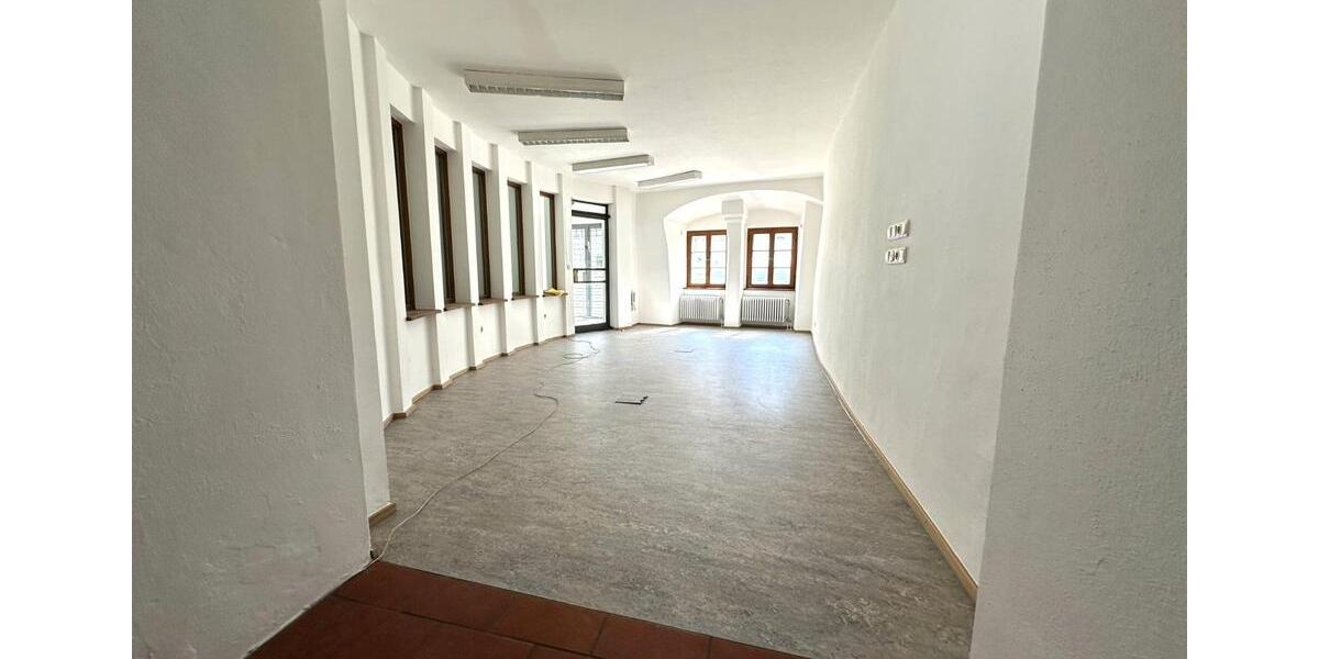 Gewerbeobjekt Weiden in der Oberpfalz - 1.140&euro; | Angebot:26586950