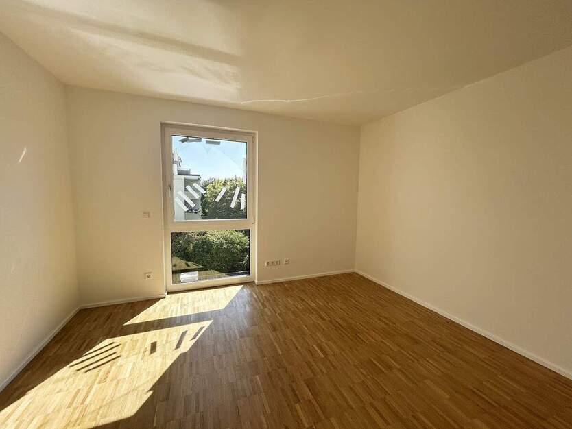 Moderner Wohnkomfort - viel Platz + Freiraum! 5 Zimmer + Süd-Balkon, Einbauküche, 2 Bäder, Aufzug 5 zimmer