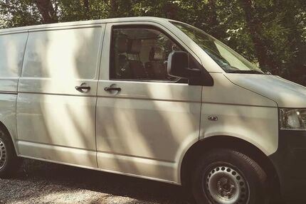 VW T5 Transporter 311.000 km 9.000 &euro; Meckenbeuren 88074