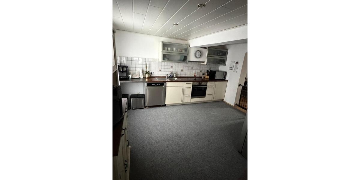 Einfamilienhaus Stadtallendorf - 5 Zimmer, 180 m&sup2;, 259.000&euro; | Angebot:27022985