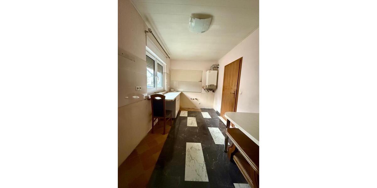 Erdgeschoßwohnung Andernach - 5 Zimmer, 130 m&sup2;, 260.000&euro; | Angebot:24782014