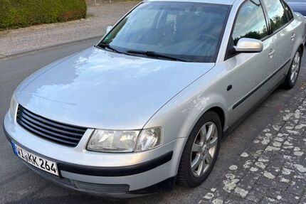 VW Passat 277.000 km 1.200 &euro; Wiesbaden 65203