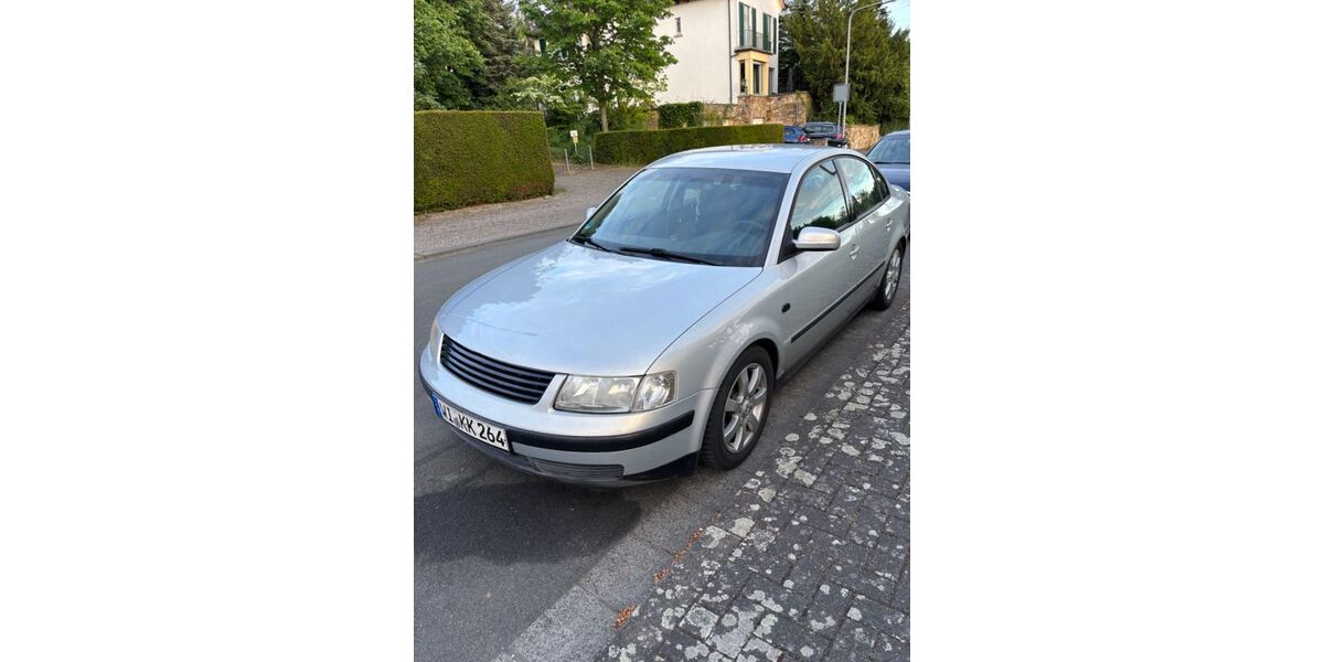 VW Passat 277.000 km 1.600 &euro; Wiesbaden 65203