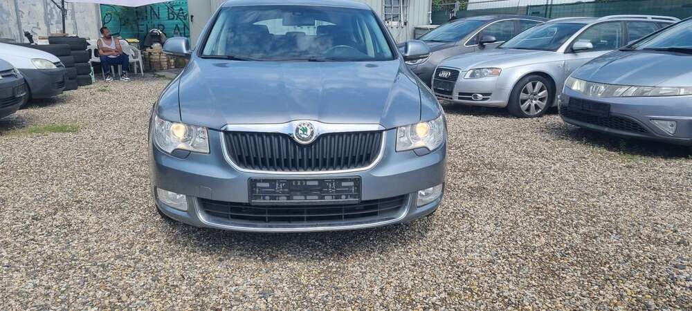 Skoda Superb 227.300 km 2.500 € Koblenz 56070