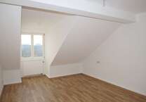 Tolle 2-Zimmer Dachgeschoßwohnung mit Loggia - Direkt am Lene-Voigt-Park