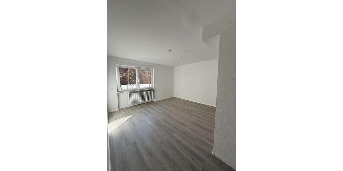 Erdgeschoßwohnung Völklingen - 3 Zimmer, 88 m&sup2;, 725&euro; | Angebot:25415948
