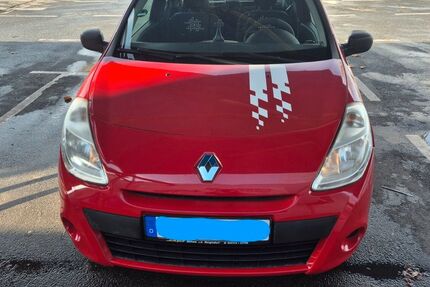 Renault Clio 113.000 km 2.200 &euro; Weiterstadt 64331