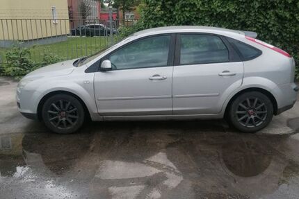 Ford Focus 230.000 km 699 &euro; Duisburg 47053
