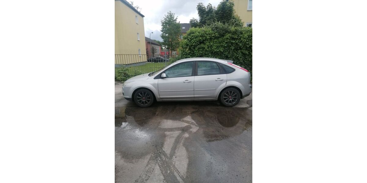 Ford Focus 230.000 km 699 &euro; Duisburg 47053
