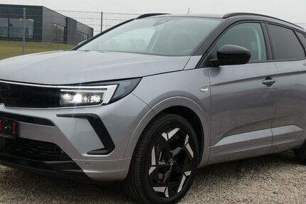 Opel Grandland (X) 11.700 km 28.990 &euro; Oberviechtach 92526