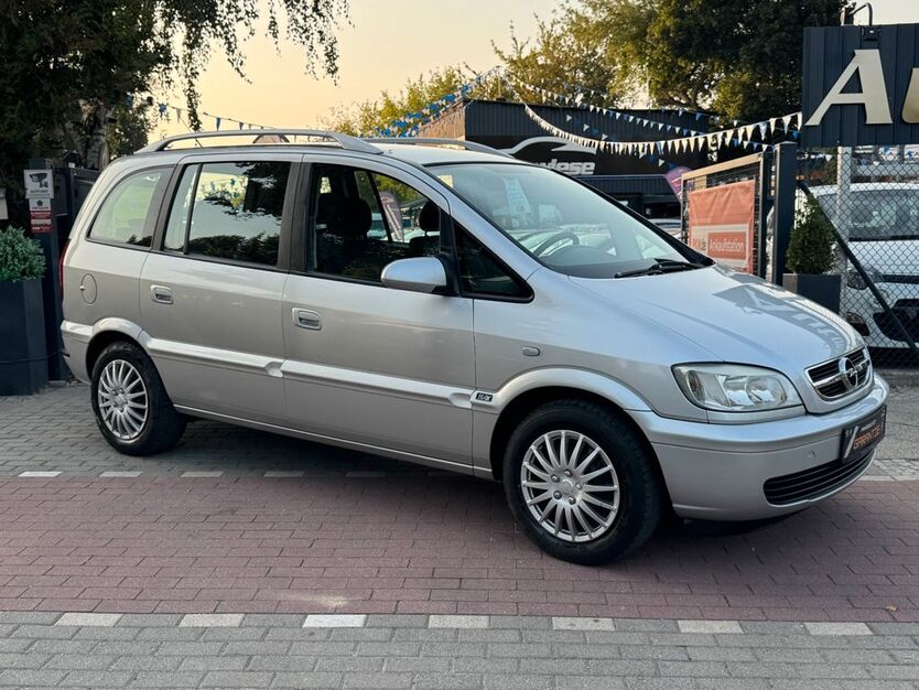 Opel Zafira 121.390 km 3.990 € BERLIN 13127