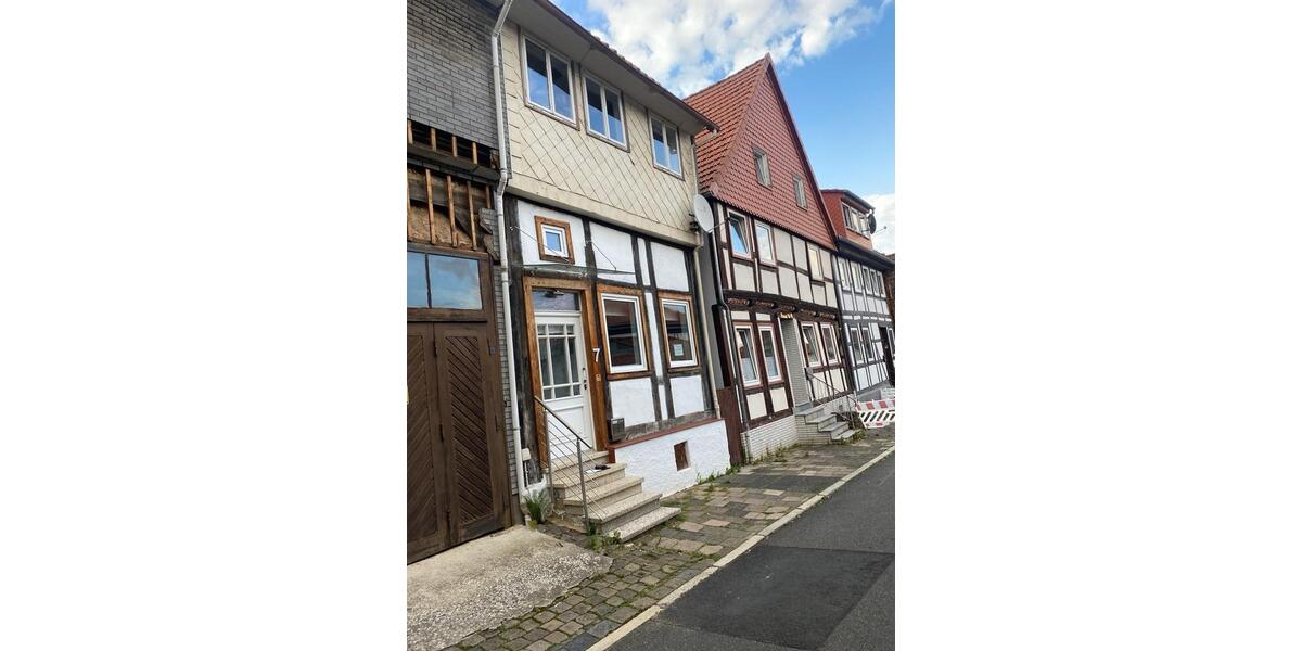 Reihenhaus Hardegsen - 2 Zimmer, 90 m&sup2;, 64.000&euro; | Angebot:27231998