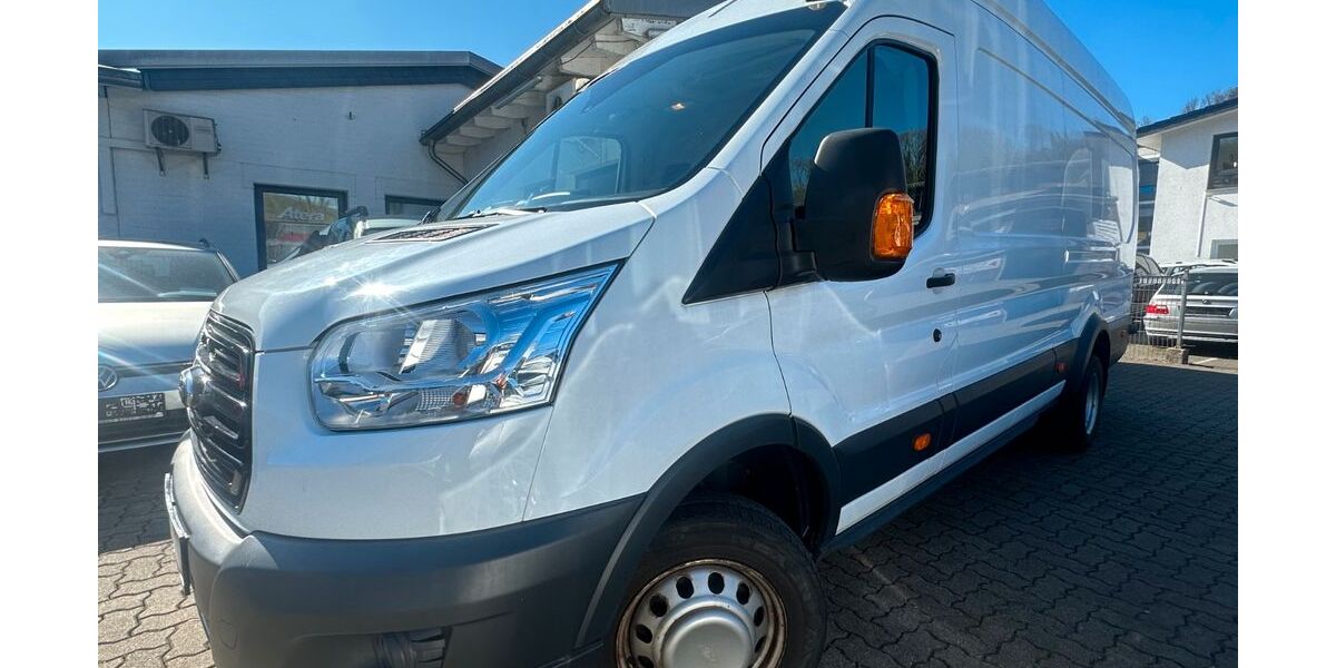 Ford Transit 70.000 km 17.949 &euro; Gummersbach (Zwischen Toom Markt und ATU) 51645