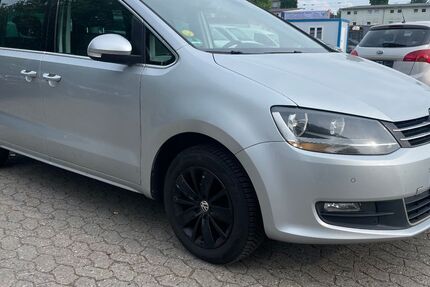 VW Sharan 200.890 km 8.599 &euro; Frankfurt am Main 65933
