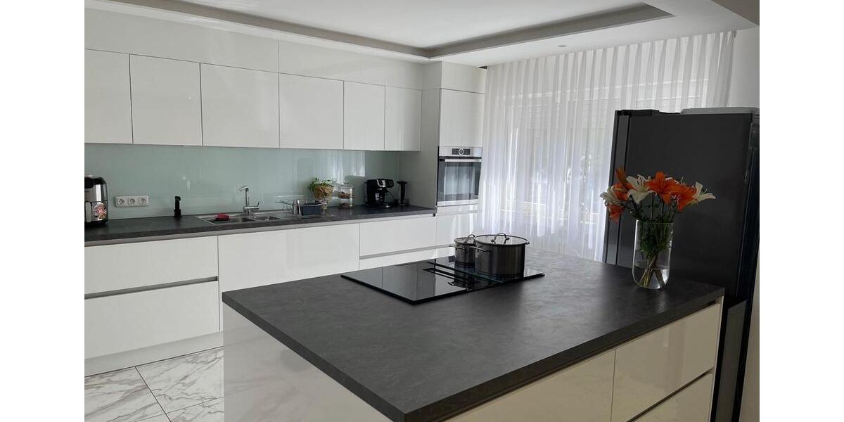 PROVISIONSFREI - Einfamilienhaus zentral in Schweinfurt(Hochfeld) 6 zimmer