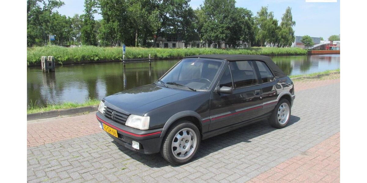 Peugeot 205 86.702 km 18.750 &euro; Veendam 9641 