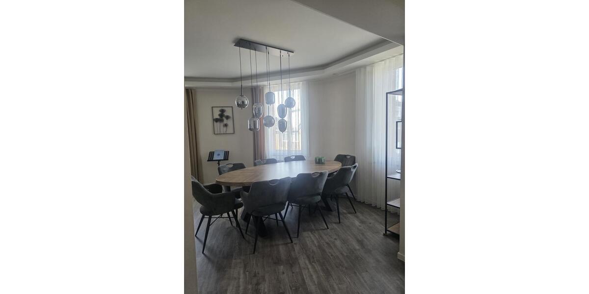 Haus in Grevenbroich 8 zimmer