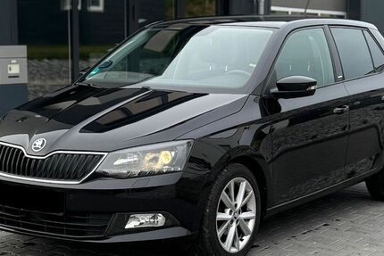 Skoda Fabia 72.491 km 10.400 &euro; Marburg 35039