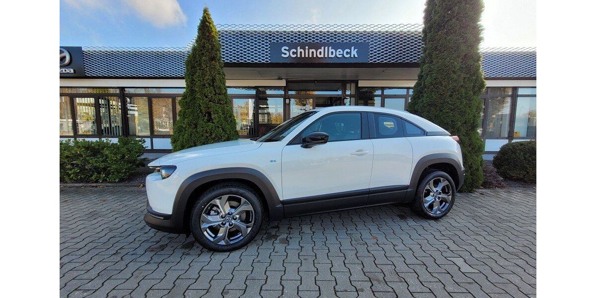 Mazda MX-30 2.662 km 21.490 &euro; Regensburg 93055