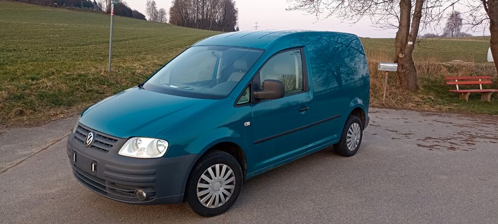 VW Caddy 208.000 km 3.900 &euro; Moosbach 92709