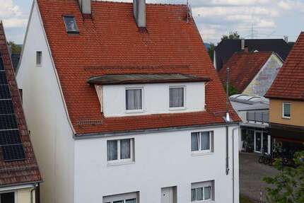 Haus Trossingen - 10.5 Zimmer, 220 m&sup2;, 359.000&euro; | Angebot:26317688