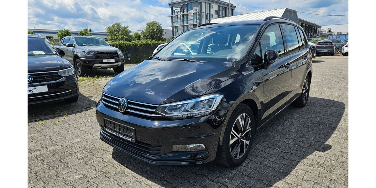 VW Touran 65.892 km 31.890 &euro; Rosenheim 83026