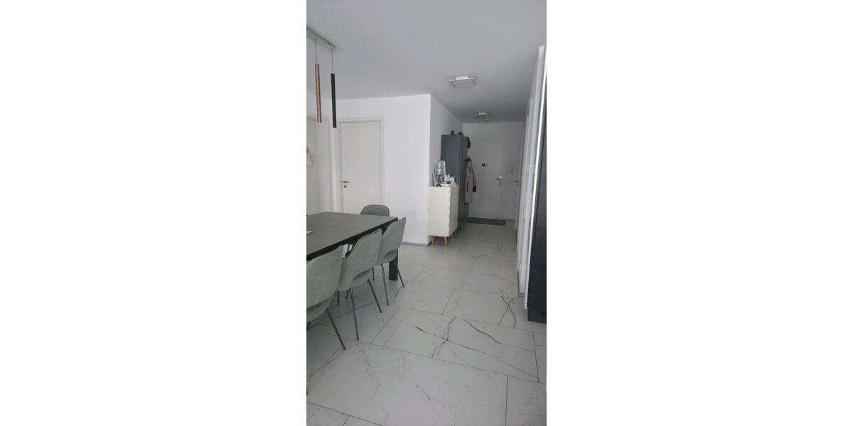 Etagenwohnung Köngen - 4 Zimmer, 95 m&sup2;, 1.500&euro; | Angebot:26403094