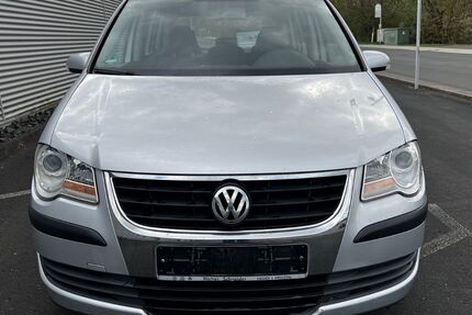 VW Touran 183.000 km 3.799 &euro; Burbach 57299