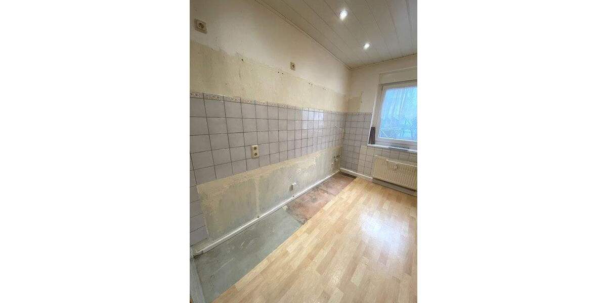 Etagenwohnung Gotha - 3 Zimmer, 64 m&sup2;, 99.999&euro; | Angebot:25772413