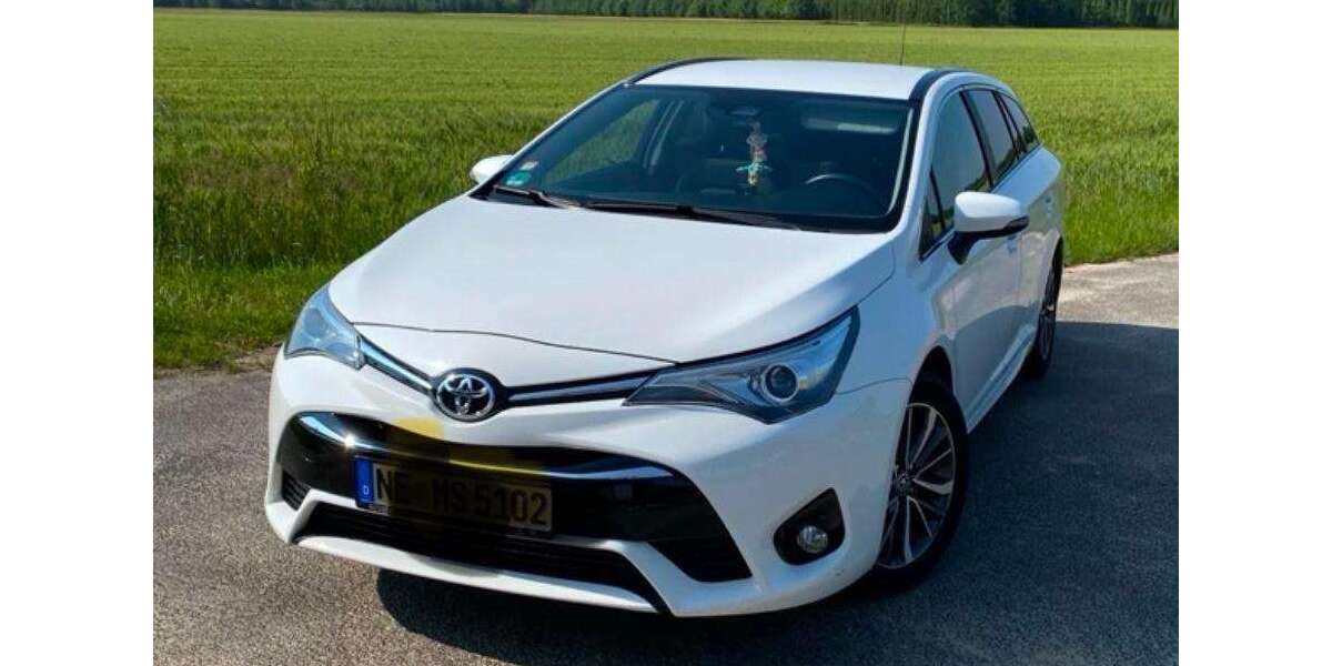 Toyota Avensis 112.233 km 11.500 &euro; Neuss, Stadt 41472