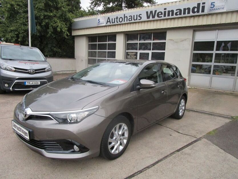 Auris