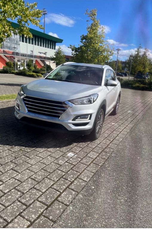 Hyundai TUCSON 55.000 km 19.000 € Pirmasens 66953